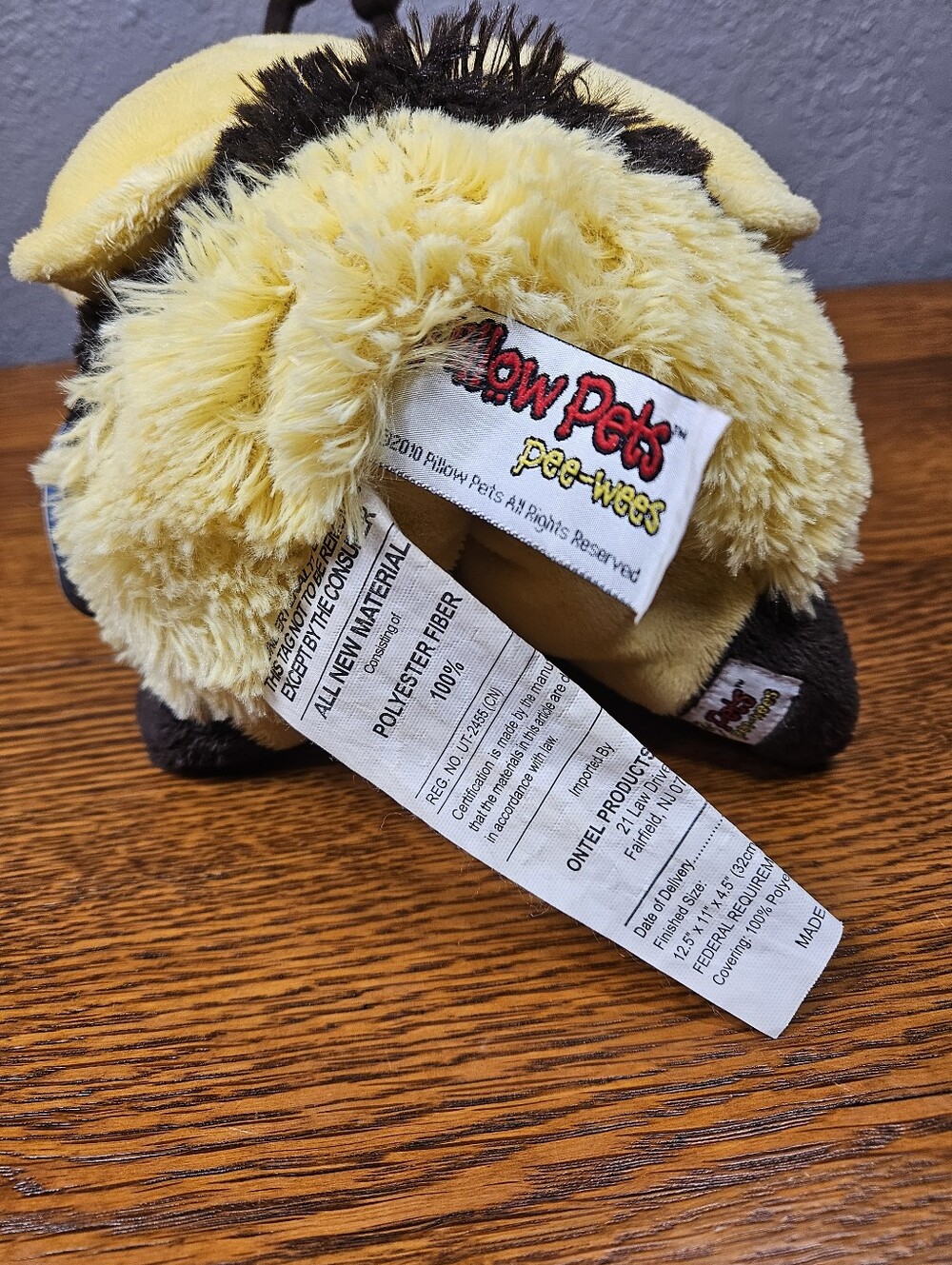 Pillow Pet Peewee Bumble Bee - Picture 5 of 7